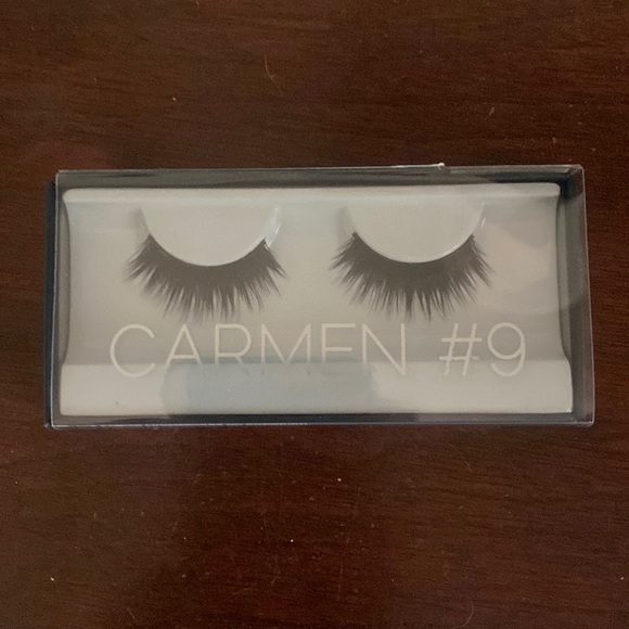 HUDA BEAUTY | Makeup | Huda Beauty Eyelashes | Poshmark